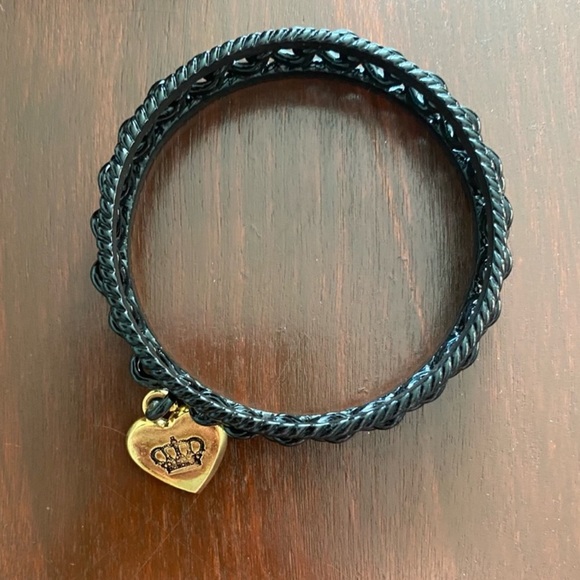 Authentic Juicy Couture Bangle Bracelet Set w/ Juicy Jewelry Box - Picture 3 of 8